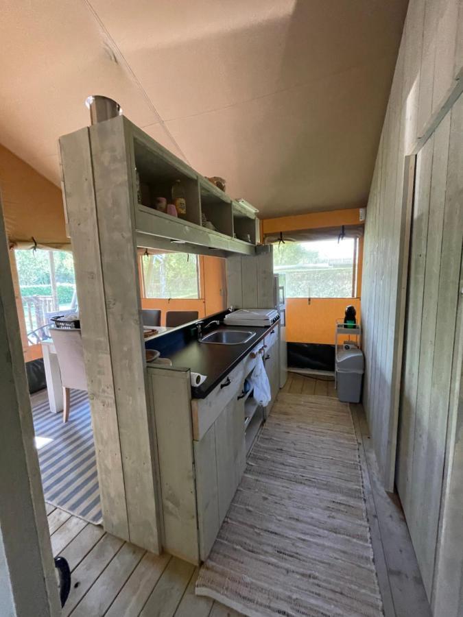 יאבקה Glamour Glamping At Little Beach מראה חיצוני תמונה